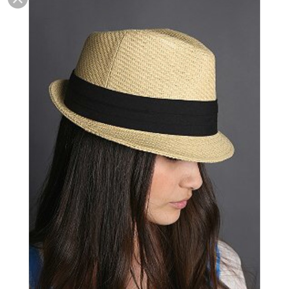 Straw fedora